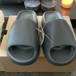 Adidas Yeezy Slides
